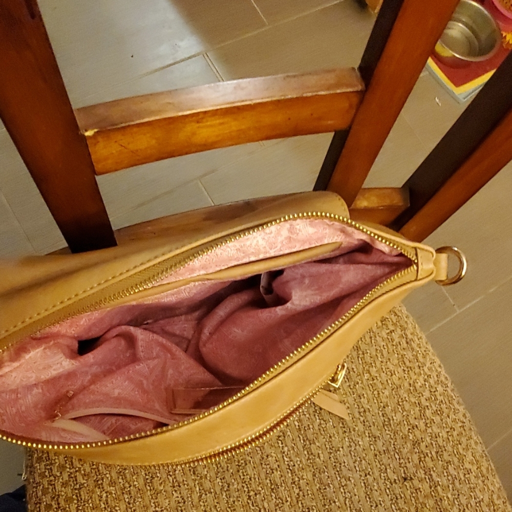 Purse - Picture 4 of 4